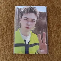 V8 weverse ラキドロ トレカ バーノン ハンソル V8 weverse ラキドロ トレカ バーノン ハンソル - メルカリ