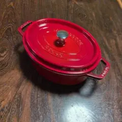 未使用 STAUB ココットオーバル23cm グレナディンレッド - メルカリ