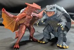 ポピー 古代怪獣 ゴモラ ミニサイズ ソフビ キングザウルス - メルカリ
