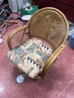 GYP1124 ラタン家具　籐家具　回転椅子　座布団付き