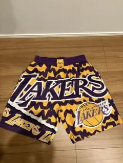 【Mitchell＆Ness】Lakers バスケットパンツ Mitchell & Ness Big Face Los Angeles Lakers Black Shorts