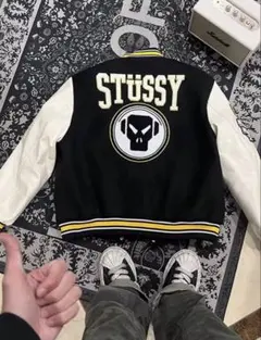 最終値下げ STÜSSY ベージュ スタジャン ロゴ刺繍