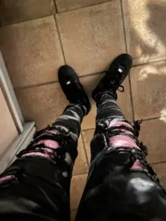 ダメージ加工スキニージーンズ ブラック/グレー/ピンク