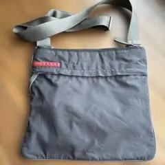 PRADA スポーツショルダーバッグ 斜めがけ　グレー