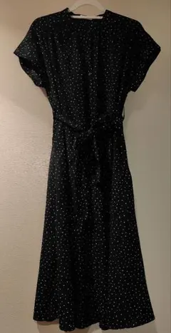 a.v.v シフォンドットバンドカラーワンピース