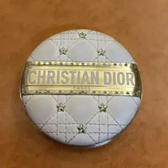 Dior スキンフォーエヴァーグロウルミナイザー 831 シュガーケイン