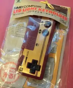 【シージ様専用】Nintendo 初代ファミコン コントローラ2 キーホルダー