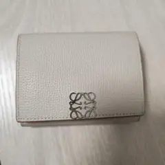 ✨鑑定済み✨LOEWE 二つ折り財布 ホワイト グレー 2025年最新】ロエベ 二つ折り財布の人気アイテム - メルカリ