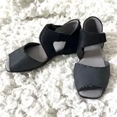 美品　fitfit サンダル　23㎝ 外反母趾 軽量ヒールカバー　コンフォート