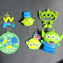 ディズニー　グリーンメン　キーチェーン　キーホルダー　フィギュア　マスコット