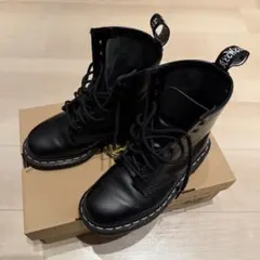 Dr. Martens JADON8ホール ブラック / UK3（22cm）