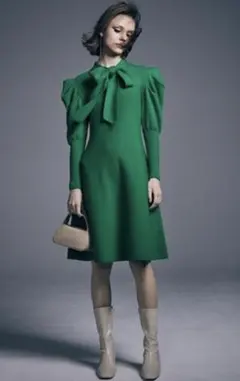 LILY BROWN バックリボン Aライン ニットワンピース 緑