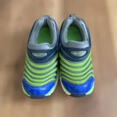 Nike スニーカー ダイナモ　青緑　17.5センチ