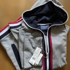 新品未使用　ILL'S フード付きジップアップパーカー 五分袖　Lサイズ