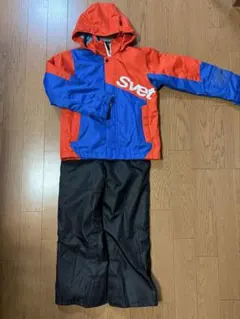 ON-YO-NE オンヨネ　子供用　スキーウェア上下セット　140㎝のサムネイル