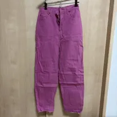 ピンク ストレートデニム パンツ Sサイズのサムネイル