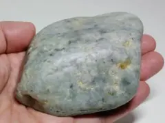 糸魚川444 翡翠 143g ヒスイ 原石 鑑賞石 自然石 誕生石 鉱物 鉱石