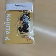 Disney Store 成田限定 アクリルキーホルダー ミッキーのサムネイル