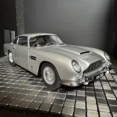 絶版未展示品 オートアート 1/18 アストンマーチン DBR9 ルマン2005