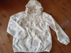 petit main ウィンドブレーカー　白　花柄　 サイズ130