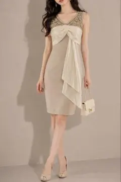 美品◎グレースコンチネンタル　ビジューワンピース　ドレス　パーティ　キャバドレスのサムネイル