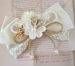 成人式髪飾り和装髪飾り和風リボンとかすみ草とつまみ細工の髪飾り　卒業式髪飾り