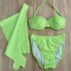 BODY GLOVE セパレート水着　ビキニ　キミドリ　蛍光グリーン　パレオ付きのサムネイル