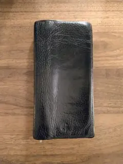 【最終お値下げ！！】Giorgio Armani 黒 レザー 長財布のサムネイル