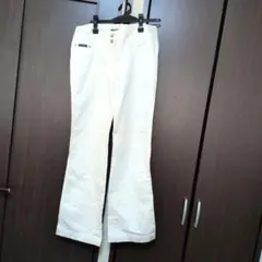 ドルチェガッバーナの白のパンツ難のサムネイル