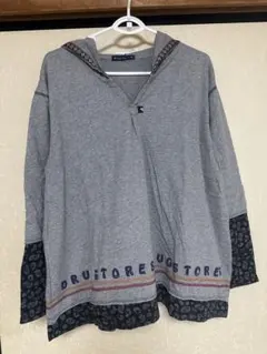 ドラッグストアーズ　フード付きフェイクレイヤードチュニック　新品タグ付き　F