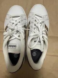 【未使用】adidas アディダス スニーカー ホワイト ヒョウ柄 23.0cm
