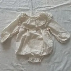 shein フリル襟 ブラウス　クリーム色ロンパース