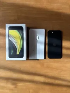 iPhone SE2 64GB ブラック　SIMフリー版