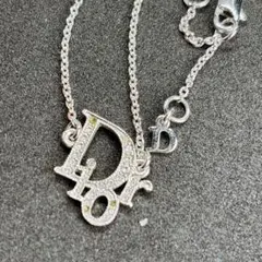 極美品✨クリスチャンディオール ネックレス ロゴ ラインストーン シルバーのサムネイル