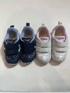 ASICS ベビーシューズ 2足セット 花柄　14.5㌢のサムネイル