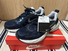 NIKE V2K RUN ランニングシューズ