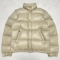 モンクレール ダウンジャケット ベージュ ワッペンロゴ XSサイズ