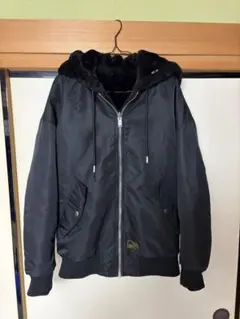 ZARA リバーシブルボンバージャケット Mサイズのサムネイル