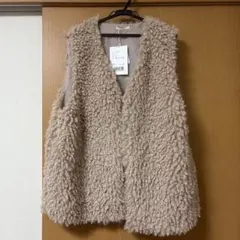 ベージュ ポリエステル ベスト Mサイズ