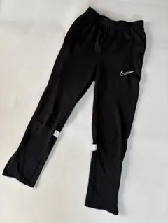 Nike DRI-FIT ブラックジャージパンツ ジュニア150-160のサムネイル