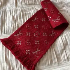 ルイヴィトン エシャルプロゴマニア マフラー シャイン ルビー レッド×シルバー