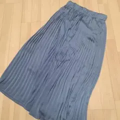 グレー プリーツロングスカート