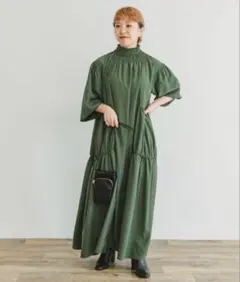 ITEMS ARBANRESARCH フリルネックマキシワンピース