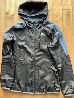 PUMA フード付きウィンドブレーカー レディース黒/青
