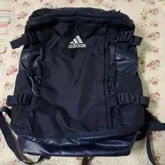 アディダス　多機能リュック