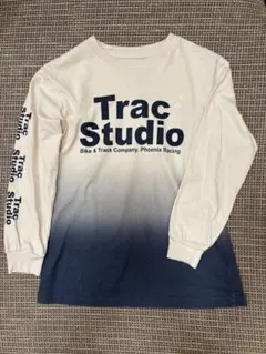 長袖Tシャツ
