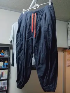 Item thumbnail for item 6e1c3acc-6b44-4ea4-ae3b-a8529b38c061