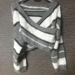 グレー ホワイト ストライプ クロップドセーター