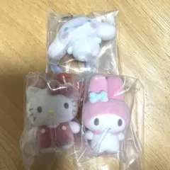 カラフルカラビナマスコットチャーム　シナモロール　マイメロディ　ハローキティ