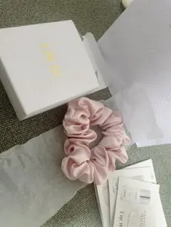 DIORシュシュ